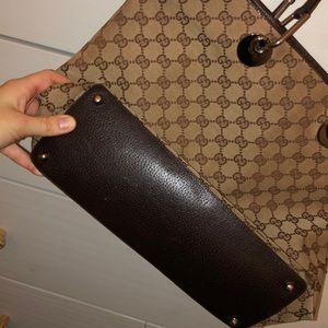 Medium sized vintage gucci tote